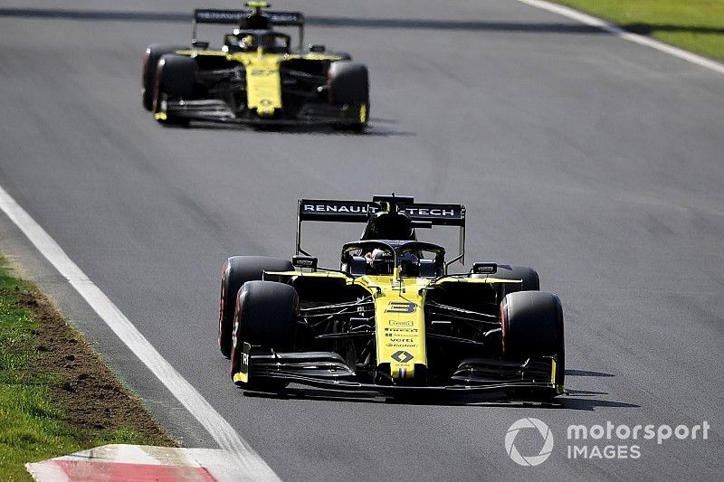 Daniel Ricciardo, Renault F1 Team R.S.19, Nico Hulkenberg, Renault F1 Team R.S. 19