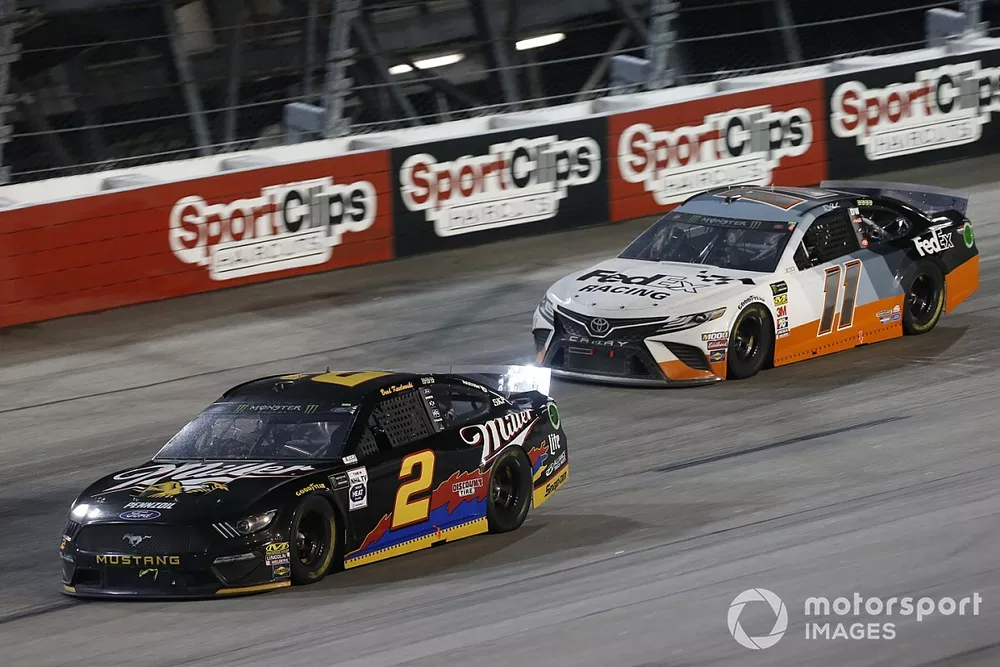  Brad Keselowski, Team Penske, Ford Mustang Miller Lite  Denny Hamlin, Joe Gibbs Racing, Toyota Camry FedEx Darlington Throwback