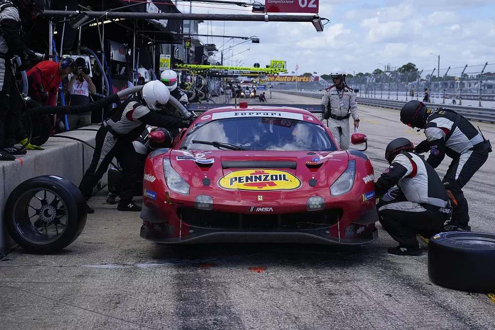 #62 Risi Competizione Ferrari 488 GT3: Daniel Serra, Davide Rigon, Edward Cheever