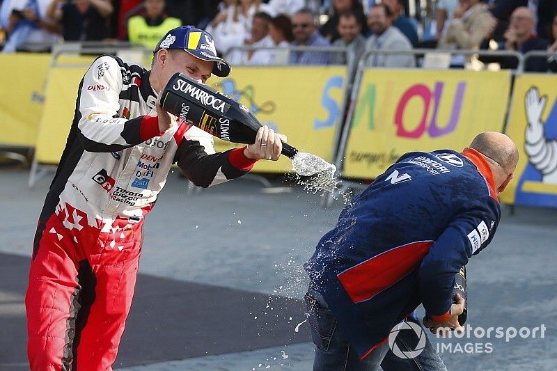 Ott T&auml;nak, Martin J&auml;rveoja, Toyota Gazoo Racing WRT Toyota Yaris WRC with Andrea Adamo, Team principal Hyundai Motorsport