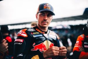Maverick Vinales visits KTM HQ calling for “patience, calm” at the MotoGP team