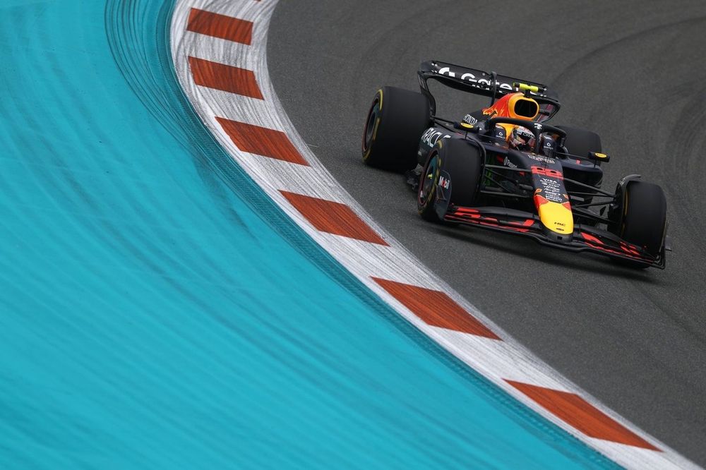 『F1速報』特注スパーク VCARB 01 2024年マイアミGP 角田裕毅 F1マイアミFP1速報｜レッドブル角田裕毅は8番手。セッション最速
