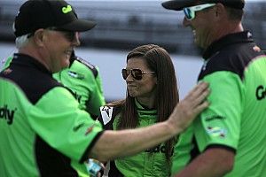 Danica se diz feliz com quali "chato" em Indianápolis