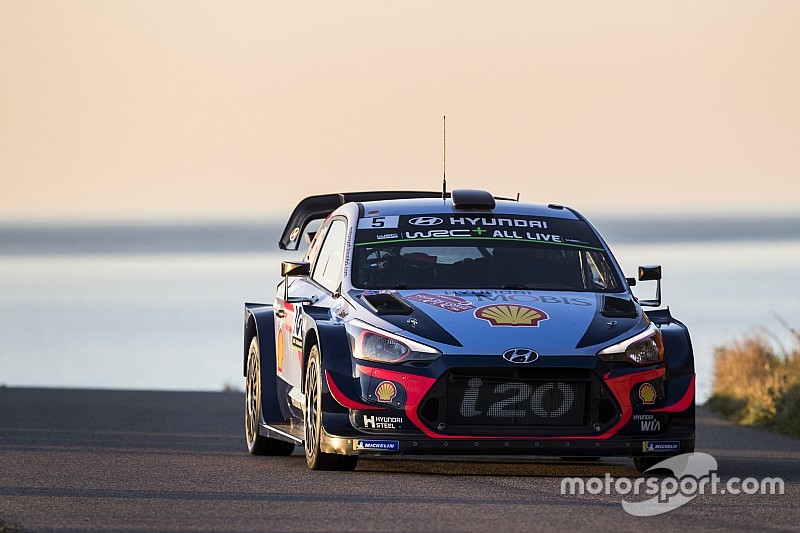Hyundai prepara il Rally di Germania con modifiche alle sospensioni per le i20 Coupé WRC