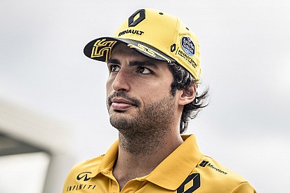 Sainz to race with McLaren from 2019 F1 season