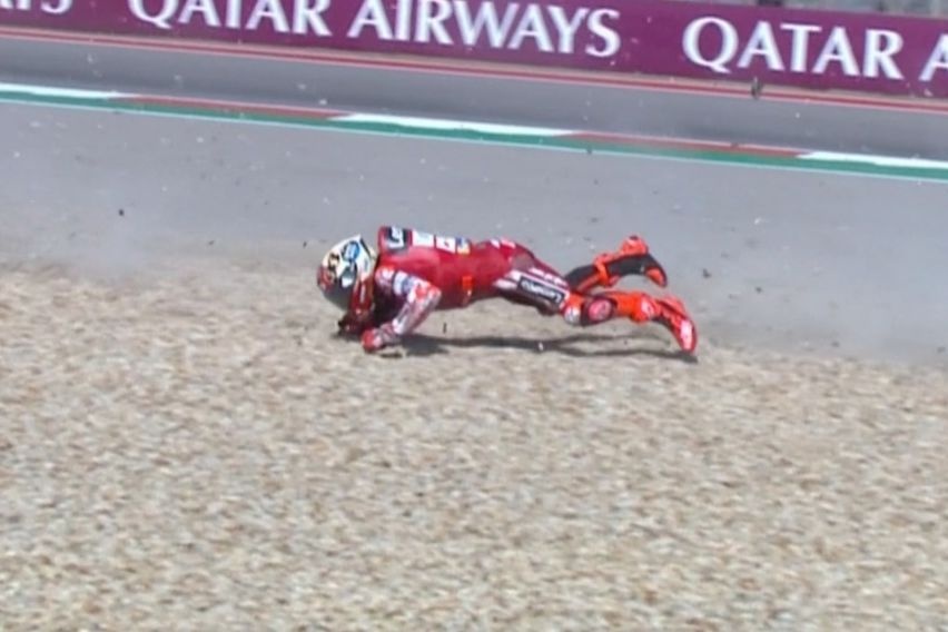 Vídeo: Marc Márquez empieza en Austin con una caída y una abrasión