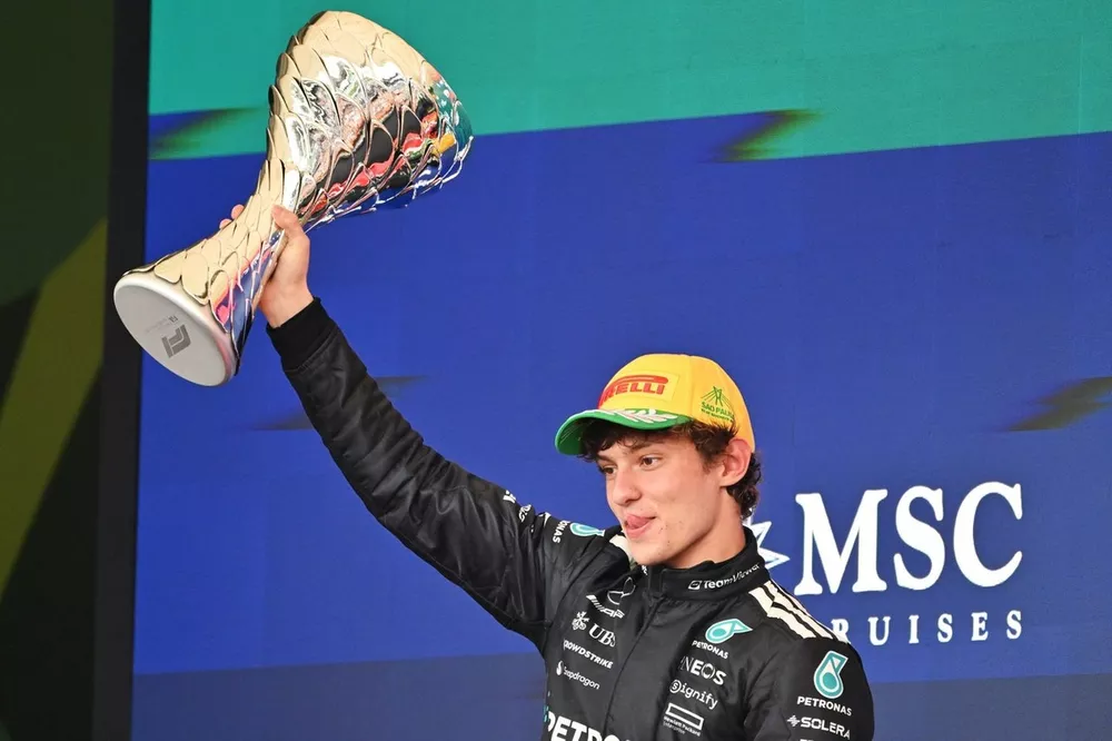 19歳の新人アントネッリ、自己最高2位フィニッシュ。未経験サーキット