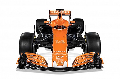 Галерея: новий болід Ф1 - McLaren MCL32