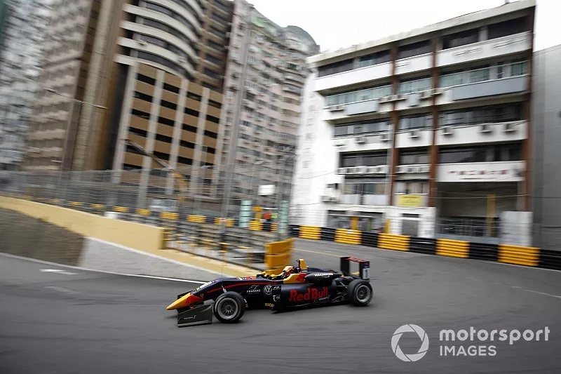 Dan Ticktum, Motopark Academy