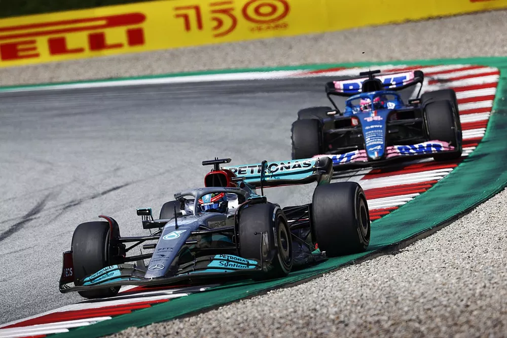 George Russell, Mercedes W13, Fernando Alonso, Alpine A522