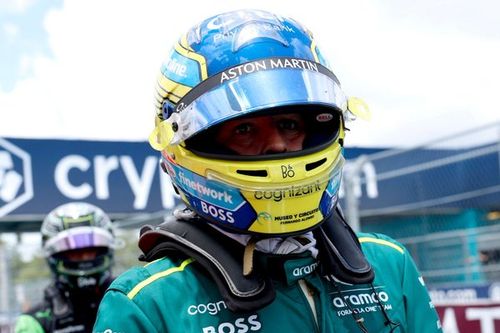 F1 - Alonso dispara contra Hamilton: "Não será punido porque não é espanhol"