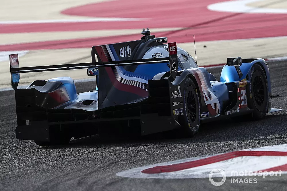 #36 Alpine Elf Matmut Alpine A480 - Gibson: André Negrão, Nicolas Lapierre, Matthieu Vaxiviere