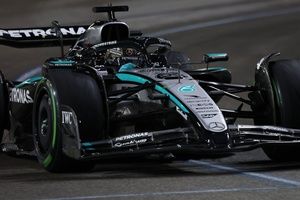 F1: Russell aparece no fim e lidera treino antes do quali em Las Vegas