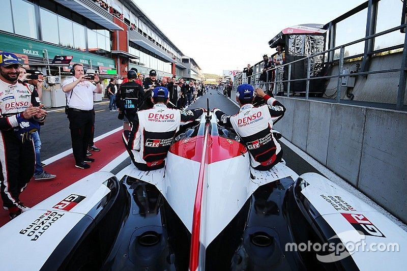 Ganadores #8 Toyota Gazoo Racing Toyota TS050: Sébastien Buemi, Kazuki Nakajima, Fernando Alonso