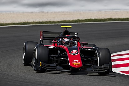 Russell gana la carrera feature en la F2 en España