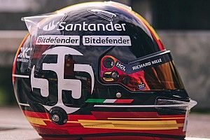 As&iacute; es el casco especial de Sainz para el GP de Italia 2023 de F1