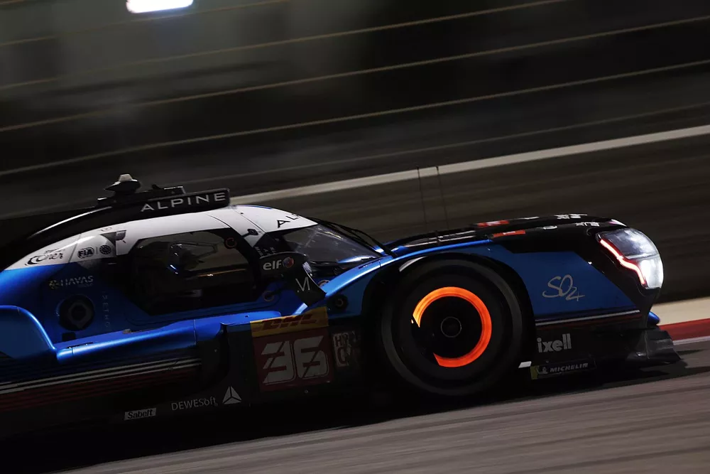 #36 Alpine Elf Team Alpine A480 - Gibson LMP1: Andr&eacute; Negr&atilde;o, Nicolas Lapierre, Matthieu Vaxiviere