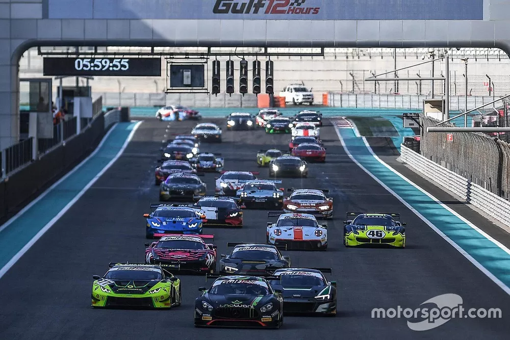 Partenza, #48 HTP Motorsport Mercedes AMG GT3: Maximilian Goetz, Dominik Baumann, Al Zubair Al Faisal