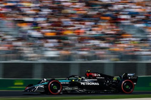 Hamilton: el Mercedes W15 de 2024 tiene "picos" prometedores "desaparecen"