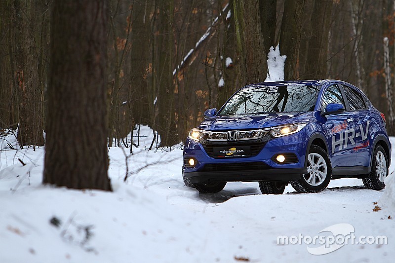 Галерея: перша поява нового кросовера Honda HR-V