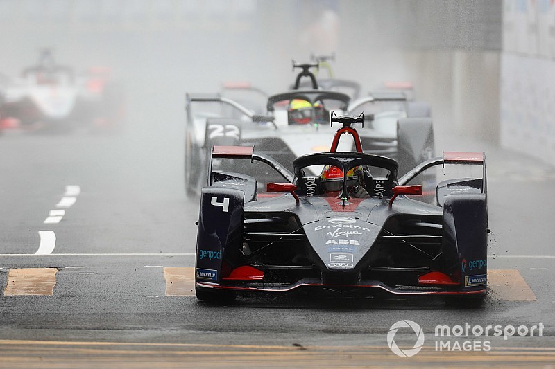 Hong Kong E-Prix: Frijns quickest in rain-affected practice