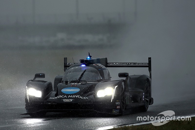 Alonso supera chuva e Nasr e conquista 24 Horas de Daytona; Farfus vence na GTLM