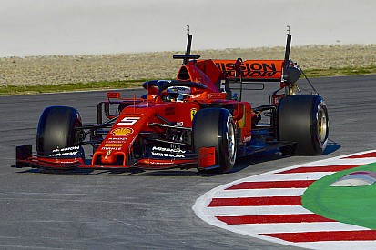 Тести Ф1 у Барселоні, день 1: Феттель домінував, Mercedes приховала карти