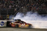 Ganassi apoya a Larson y Chevrolet pese a problemas