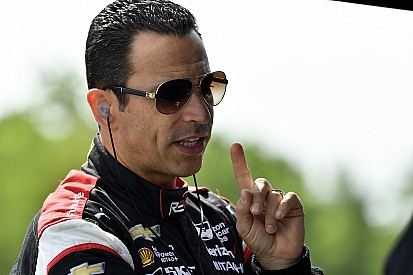 Toronto IndyCar: Castroneves leads Penske 1-2-3 in first practice