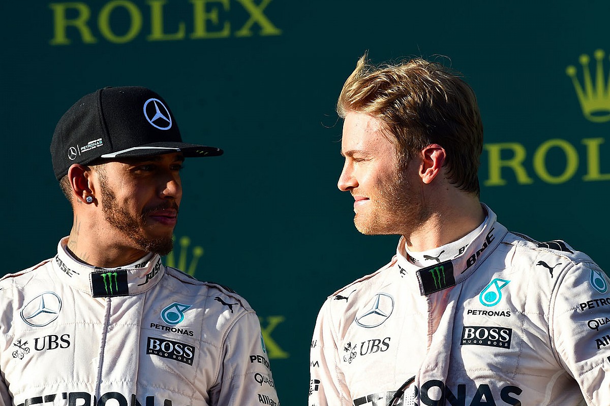 Lowe: Rosberg'e yenilmek Hamilton'ı motive etti