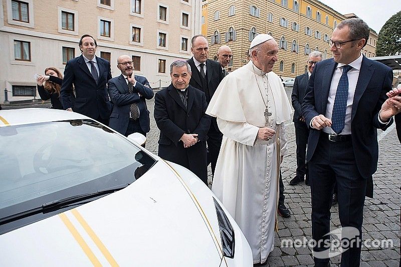 Le Pape François et Stefano Domenicali, PDG Lamborghini