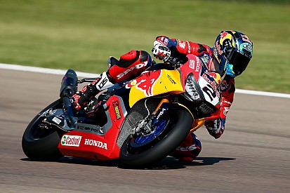 Honda in Donington: Leon Camier belastbarer als in Imola?
