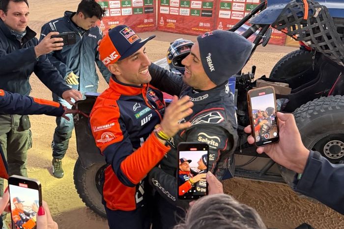 Los hermanos Benavides logran un resultado hist&oacute;rico en la s&eacute;ptima etapa del Dakar