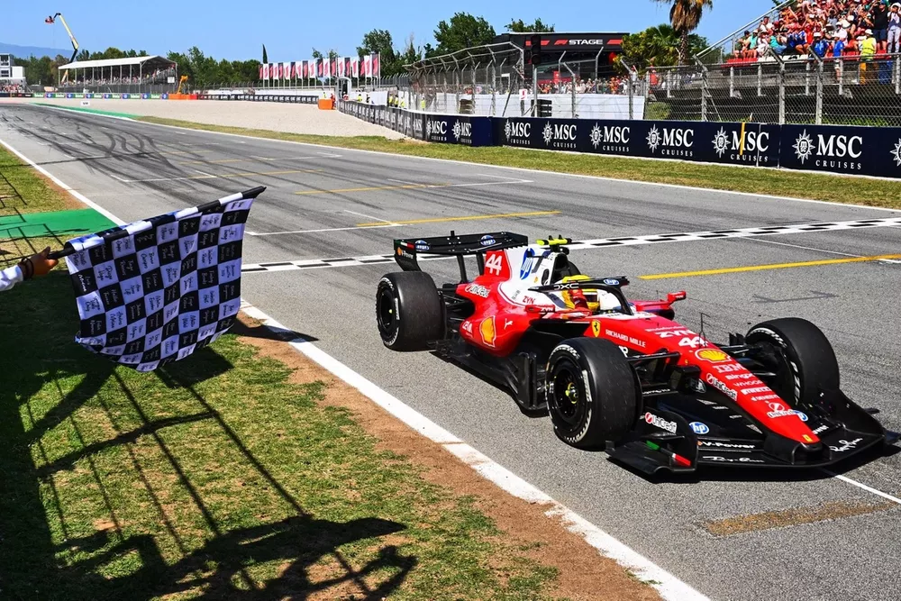 F1 Barcelona GP: Lewis Hamilton takes maiden Ferrari win as Kimi Antonelli retires late