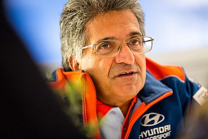 Глава команды Hyundai в WRC покинул пост