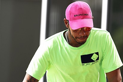 Hamilton'ın pist dışındaki uğraşları Brawn'a ders vermiş