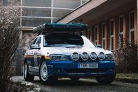 Este BMW Serie 7 Overlander vestido de Rothmans es mejor que un SUV