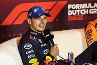 Verstappen says "nothing wrong" with Wolff's flirting