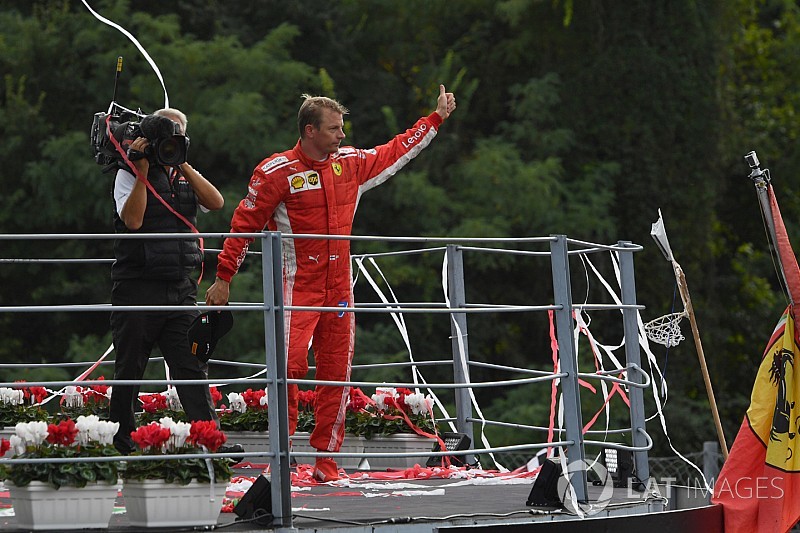 Los fans de la F1 no deberían abuchear pilotos, dice Raikkonen