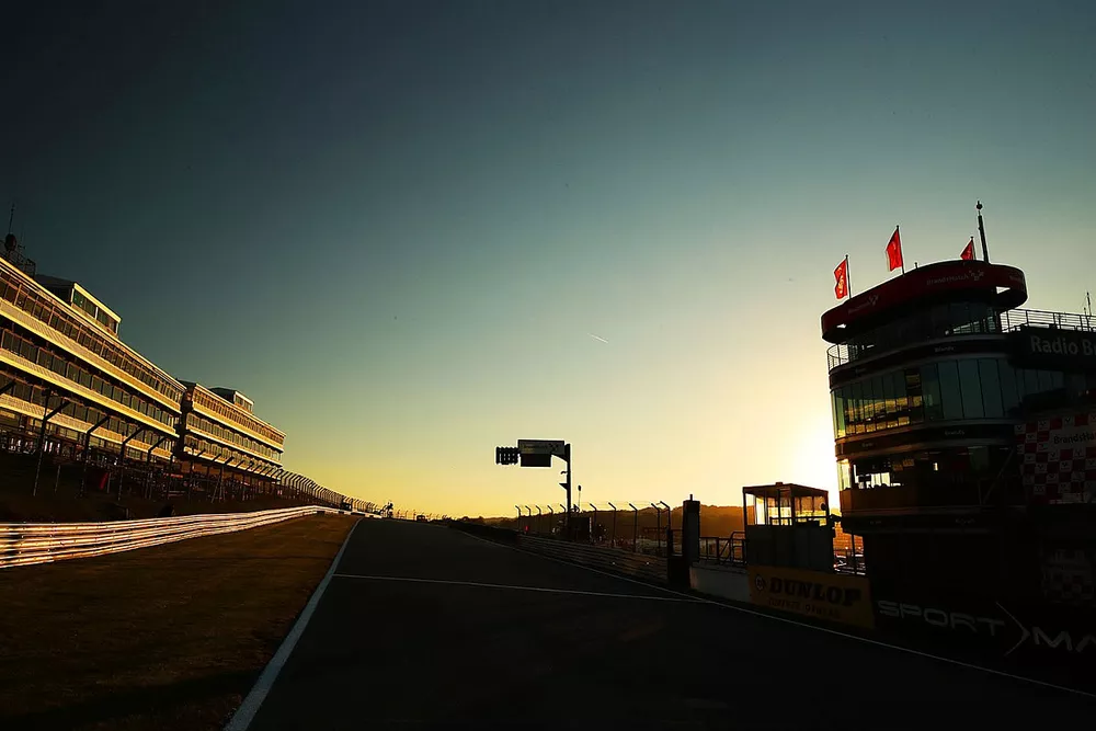 Circuit atmosphere