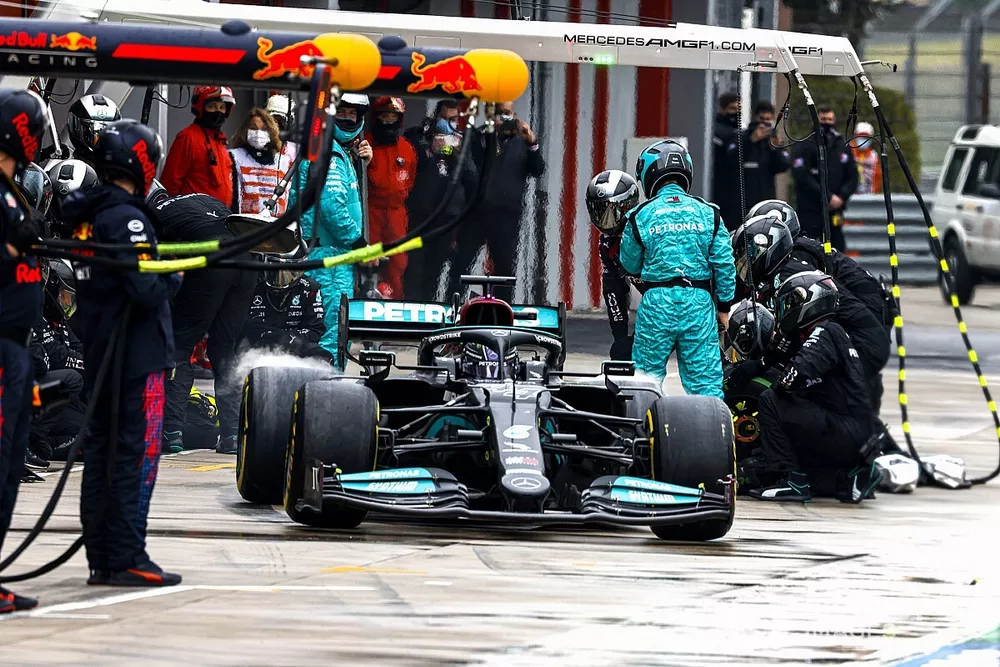 Lewis Hamilton, Mercedes W12