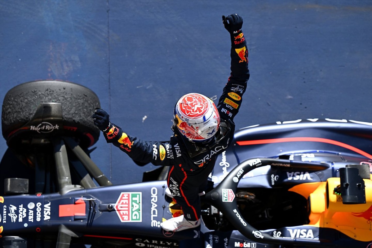 Comment Verstappen a repris 64 points à Piastri en quatre GP