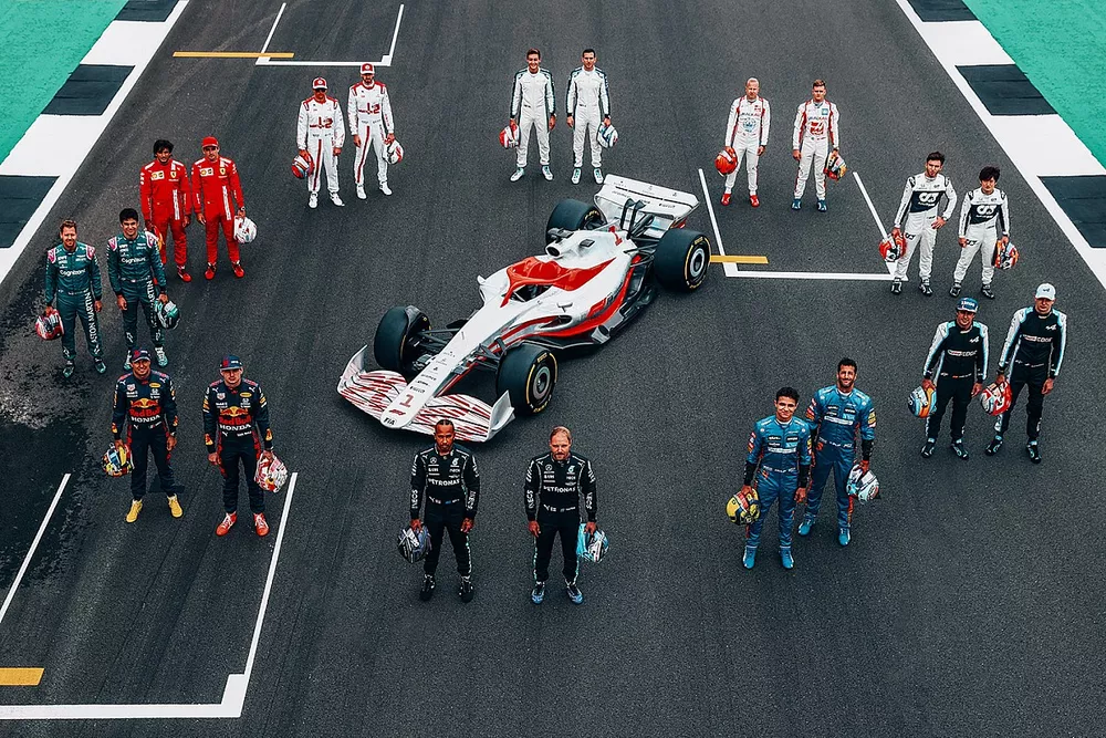 Les pilotes 2021 avec la Formule 1 de 2022 
