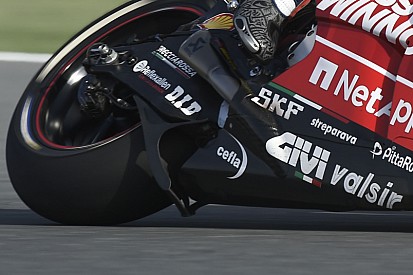 Petrucci se lleva el warm up por delante de Márquez
