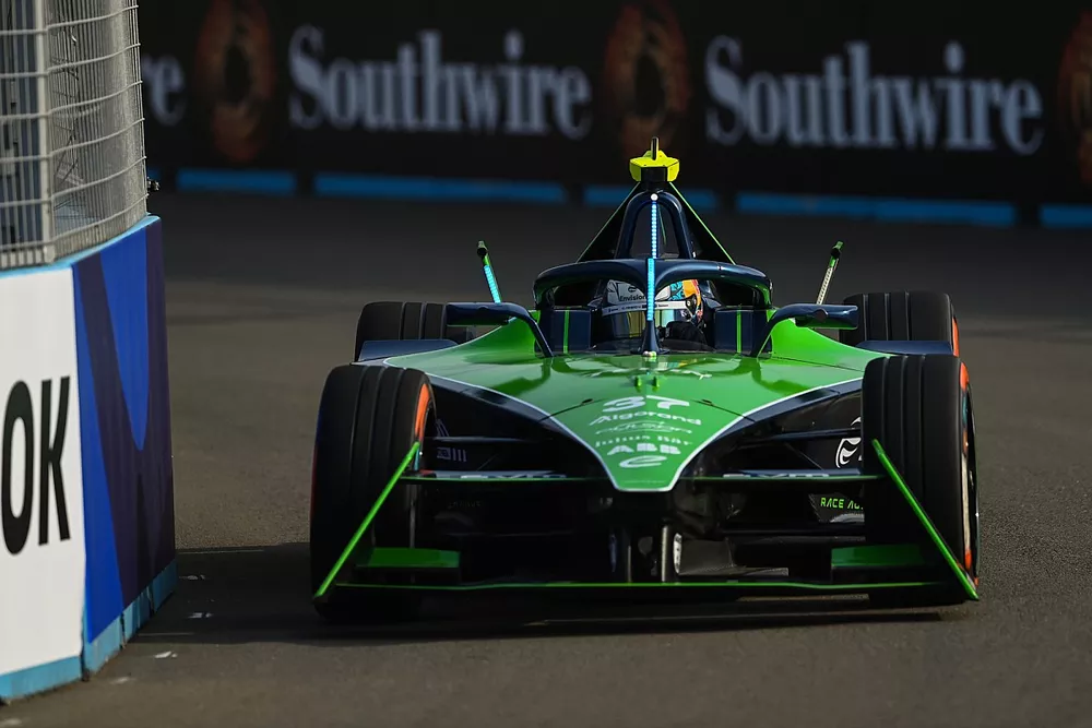 Nick Cassidy, Envision Racing, Jaguar I-TYPE 6