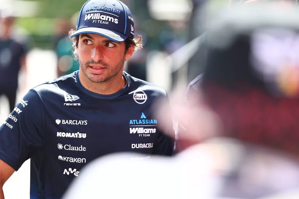 Sainz responde al insulto de Antonelli en Spa: "Debe calmarse"