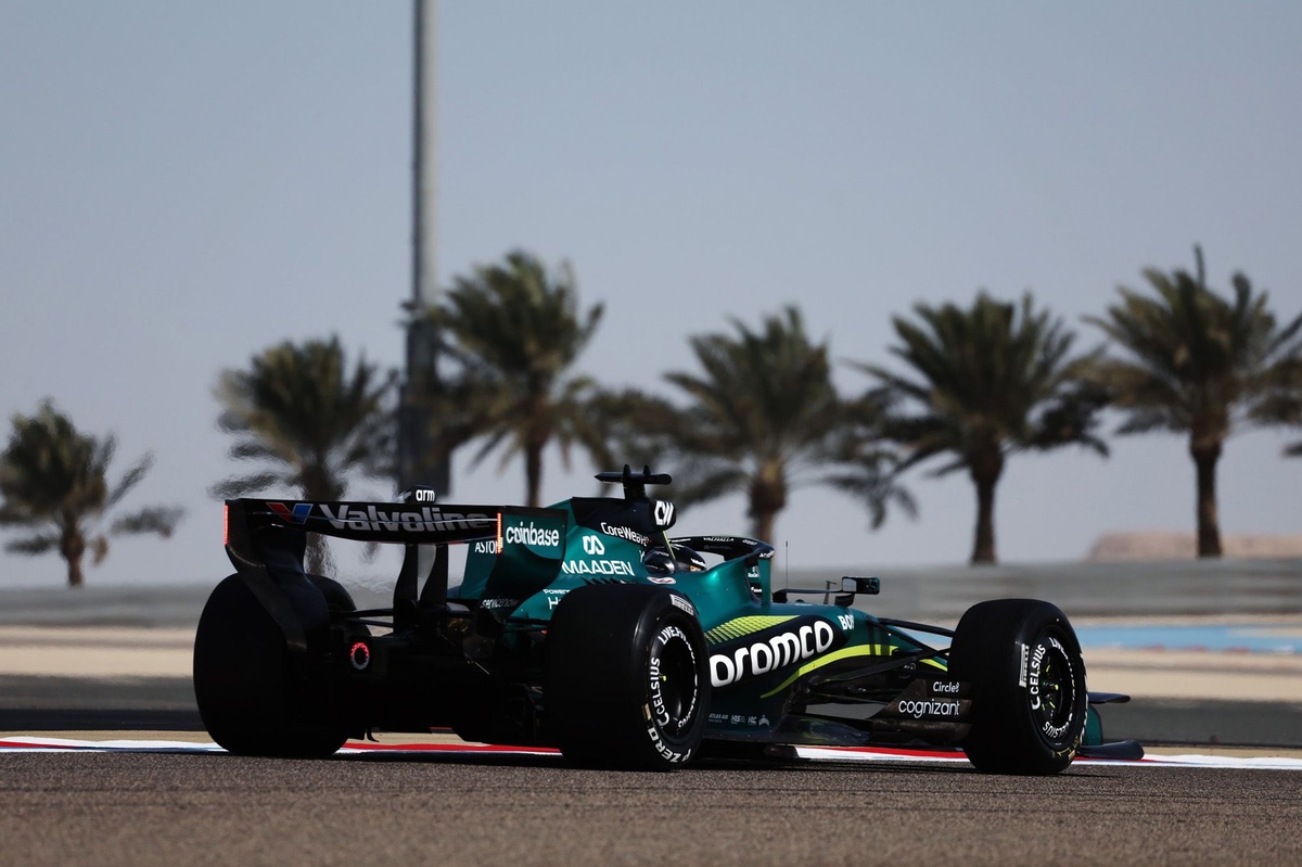 Alarma en Aston Martin: una "anomalía" en el motor Honda lastra su jornada