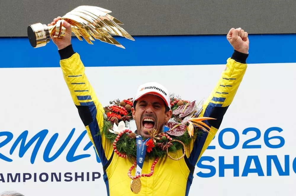 Fórmula E 2026 Shanghai 2: Lucas di Grassi gana