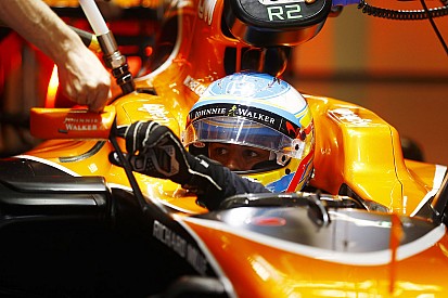 Alonso dément tout départ en cours de saison