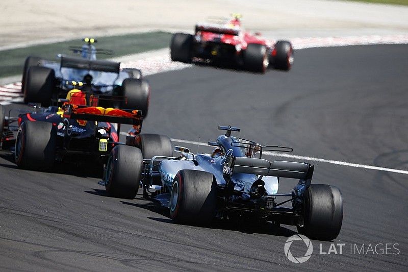 Kimi Raikkonen, Ferrari SF70H, Valtteri Bottas, Mercedes AMG F1 W08, Max Verstappen, Red Bull Racing